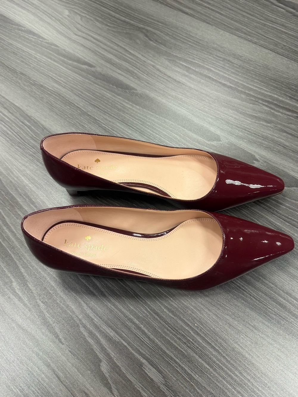 Kate Spade New York Dark Merlot Patent Leather Pointed Toe Pumps Heels Size 9B - Picture 4 of 12